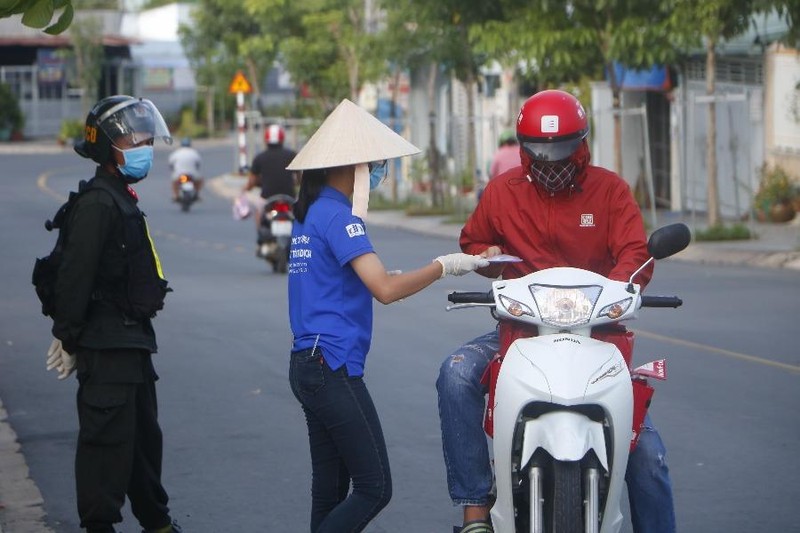 Người dân TP Thủ Dầu Một được ra đường, hoạt động bình thường từ 10-9 - ảnh 1