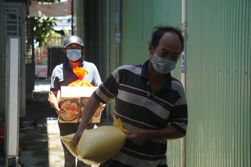 Đà Nẵng: Hơn 50.000 hộ khó khăn sẽ được phát 500.000 đồng/hộ để mua thực phẩm - ảnh 1