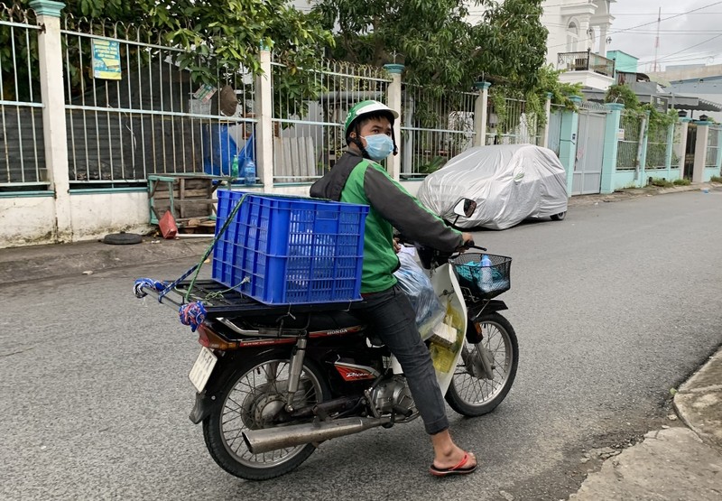 Vĩnh Long: Shipper chỉ được vận chuyển hàng hóa thiết yếu - ảnh 1