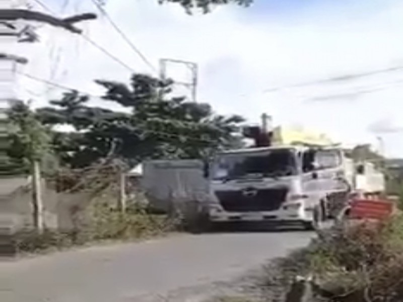 Xác minh clip 'xe chở cây cho Trưởng phòng CSGT Trà Vinh qua chốt' - ảnh 1