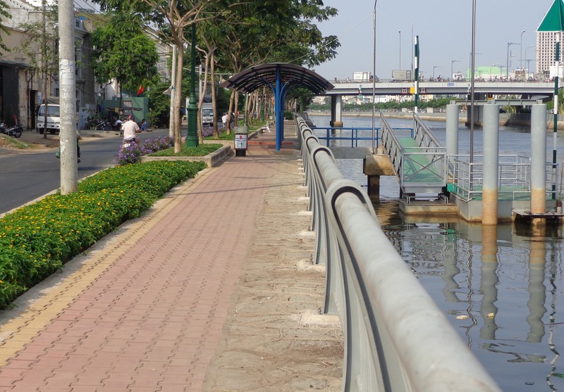 Mở 3 tuyến xe buýt điện tại TP.HCM - ảnh 5