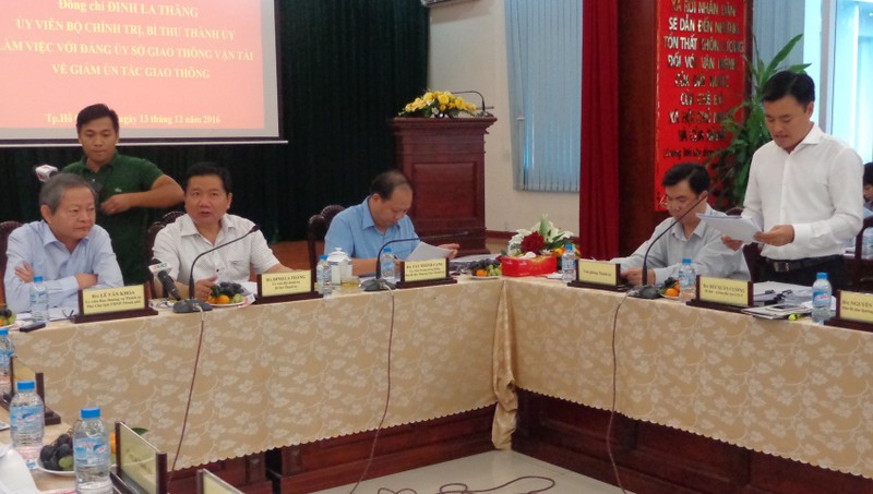 TP.HCM: Sở GTVT kiến nghị 10 giải pháp giảm kẹt xe - ảnh 1