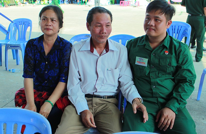 Sau đời cha, đến đời con hăng hái lên đường nhập ngũ - ảnh 3