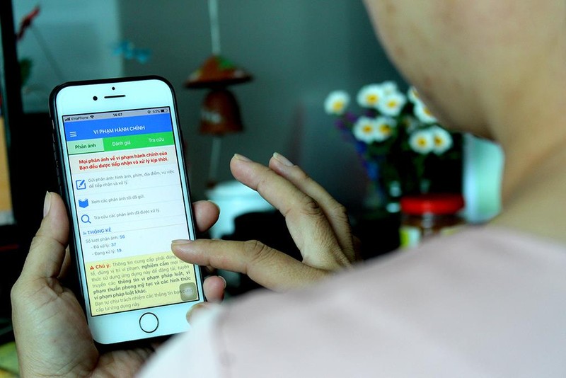 Nộp hồ sơ, gửi kiến nghị cho quận Tân Bình qua điện thoại - ảnh 1