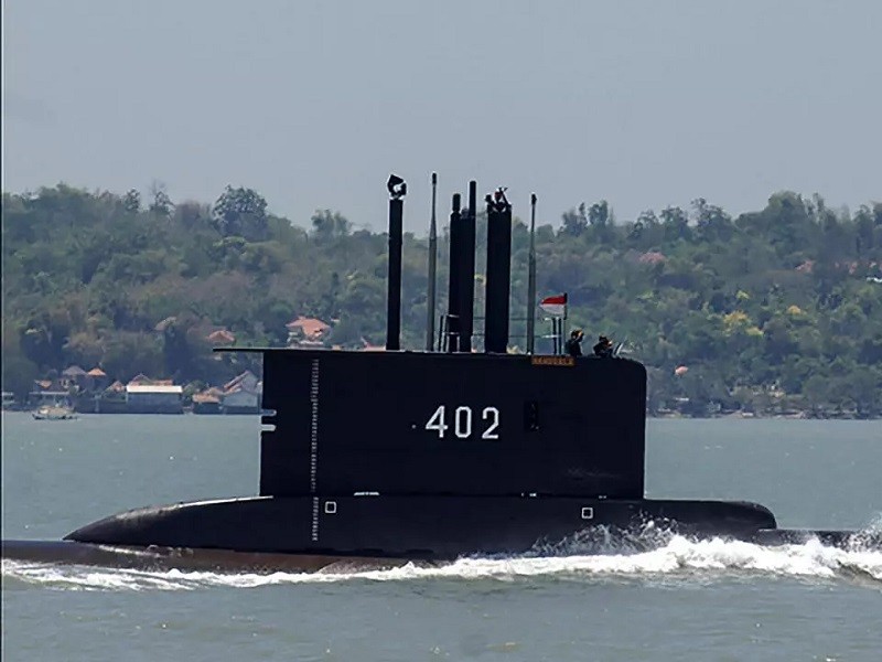Vụ tàu ngầm Indonesia mất tích: Phát hiện vệt dầu loang - ảnh 1