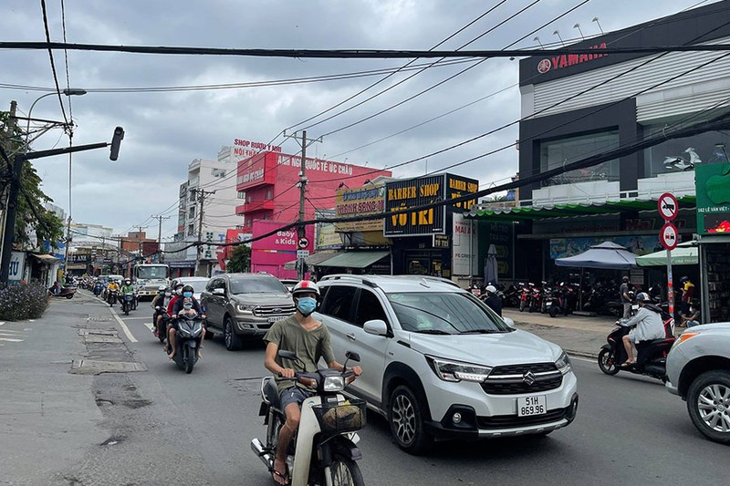 TP.HCM: Xe buýt, taxi, xe hợp đồng đã sẵn sàng chở khách - ảnh 1