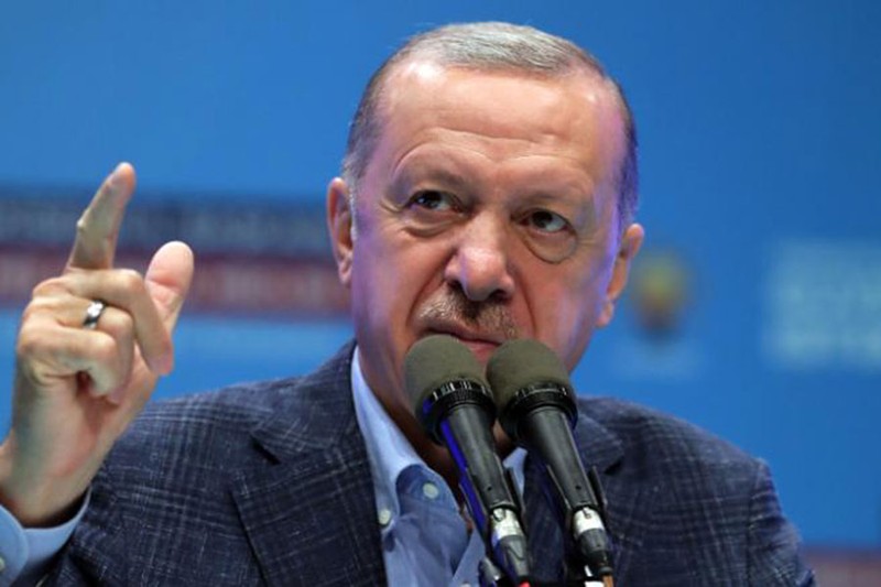 Nhà báo Thổ Nhĩ Kỳ nói về chuyện ông Erdogan ra lệnh trục xuất đại sứ 10 nước - ảnh 1
