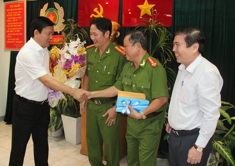 Kỳ vọng của Bí thư Đinh La Thăng đối với công an TP.HCM - ảnh 2