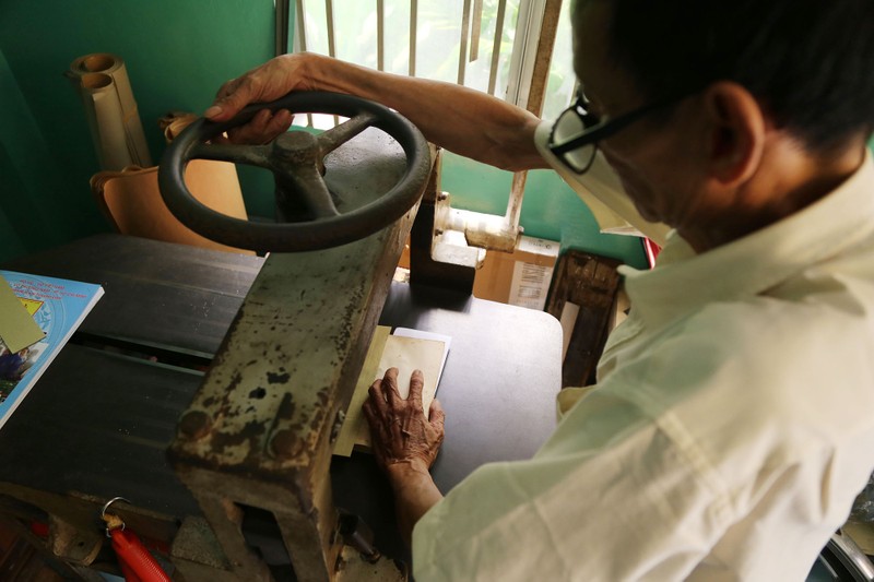 Vị cứu tinh của hàng ngàn người mê sách cũ ở Sài Gòn - ảnh 5