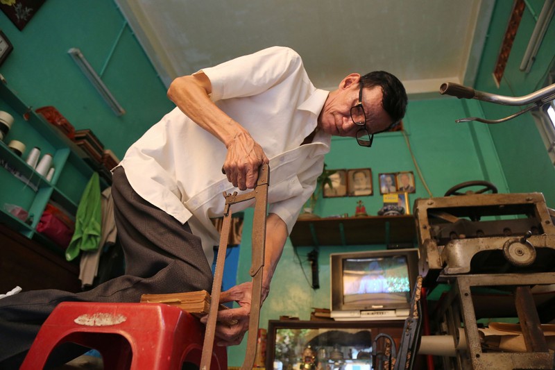 Vị cứu tinh của hàng ngàn người mê sách cũ ở Sài Gòn - ảnh 6