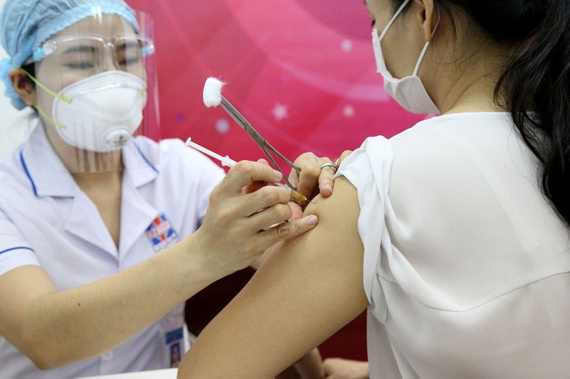 Hơn 200 nhà báo được tiêm vaccine phòng COVID-19 trong ngày 21-6 - ảnh 8