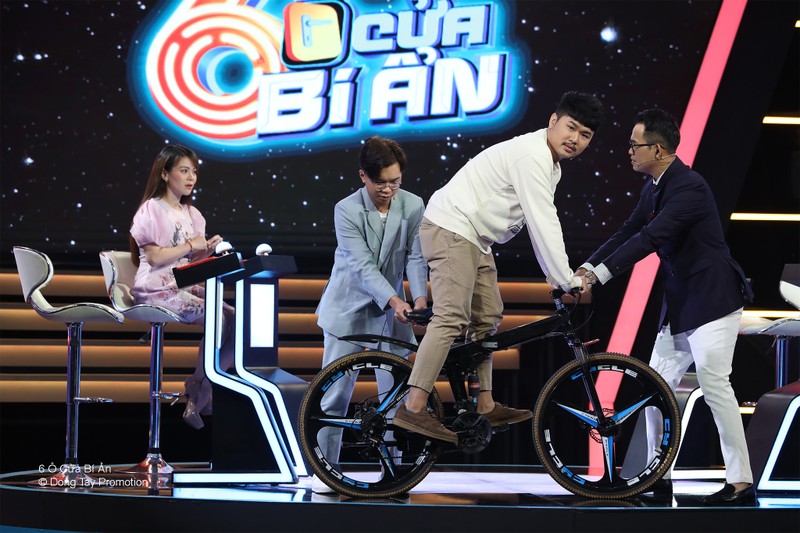 Quốc Khánh bắn rap 'cực chất' trong gameshow '6 ô cửa bí ẩn' - ảnh 3