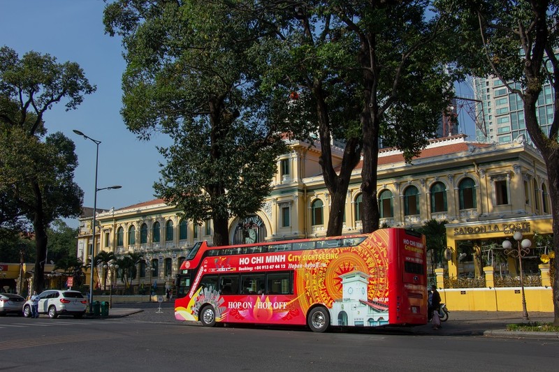 Trung tâm TP.HCM vắng lặng ngày cuối tuần vì dịch COVID-19 - ảnh 4