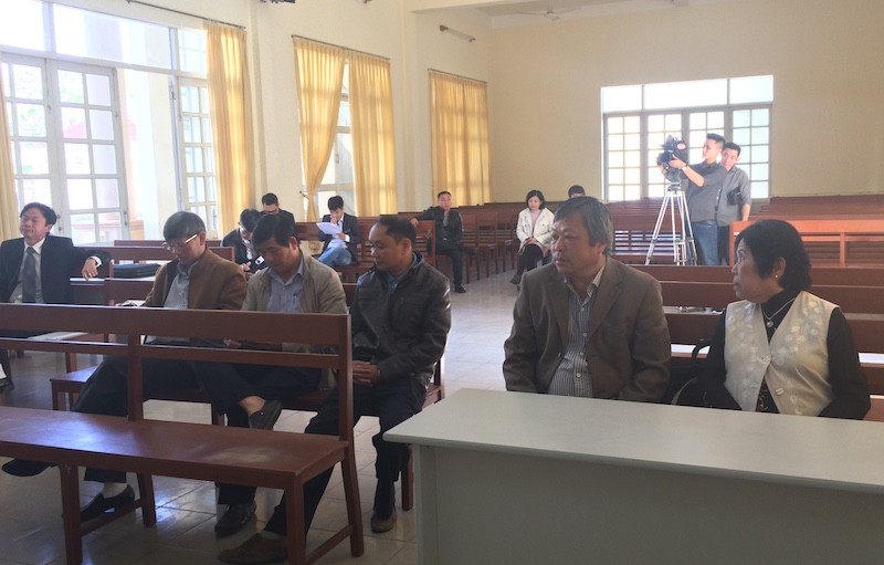 Hoãn xử vụ Chi cục phó bị khởi tố vì KSV bị bệnh - ảnh 2