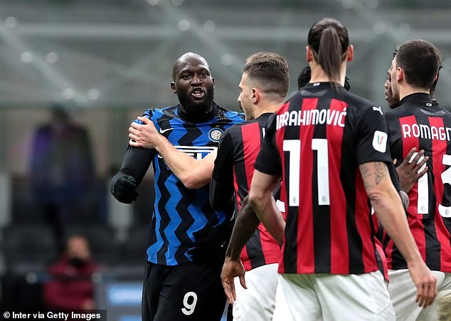 Derby thành Milan kịch tính với màn ẩu đả của hai cựu sao MU - ảnh 2