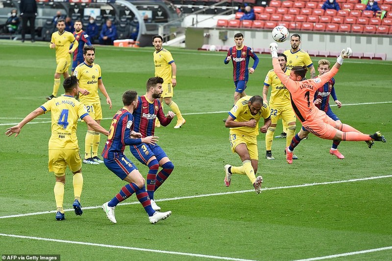 Messi tỏa sáng, Barcelona vẫn không thắng phút cuối - ảnh 4