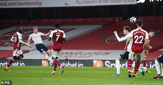 Đánh bại Arsenal, Man City nối dài chuỗi trận toàn thắng - ảnh 4