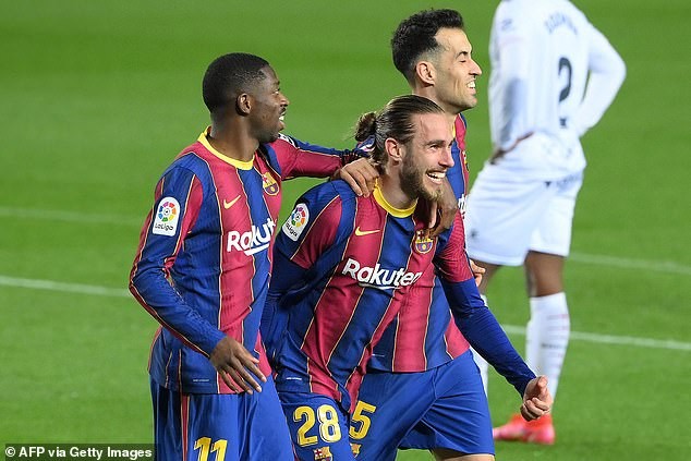 Messi tỏa sáng, Barcelona gây áp lực lên ngôi đầu bảng - ảnh 4
