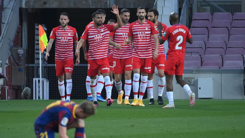 Thua sốc Granada, Barcelona mất cơ hội lên ngôi đầu La Liga - ảnh 2