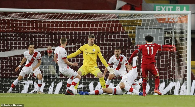 Đánh bại Southampton, Liverpool đeo bám mục tiêu Top 4 - ảnh 1