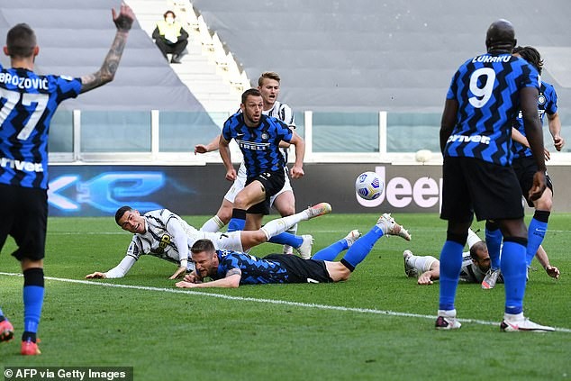 Đánh bại Inter Milan, Juventus nghẹt thở vào Top 4 - ảnh 1