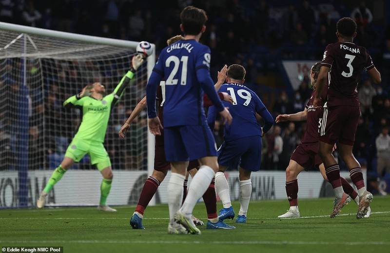 Thắng kịch tính, Chelsea đẩy Leicester City vào thế khó - ảnh 1
