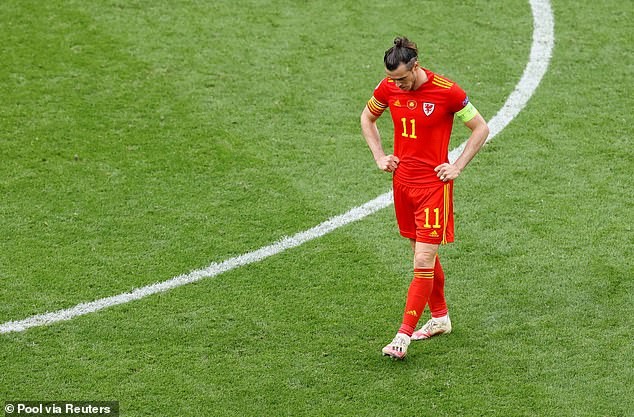 Phóng viên hỏi khó, Gareth Bale tức giận bỏ đi - ảnh 2