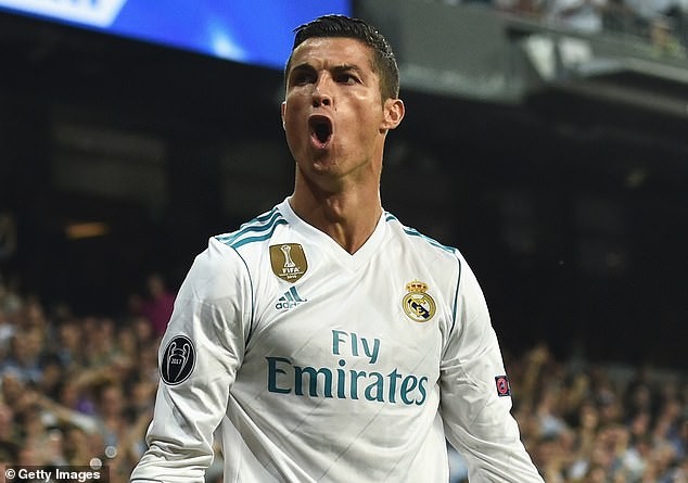 Ronaldo nóng giận vì những thông tin thêu dệt - ảnh 2
