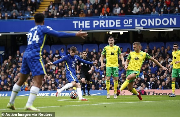 “Mưa bàn thắng” tại Stamford Bridge, Chelsea hạ Norwich City giữ vững ngôi đầu - ảnh 1