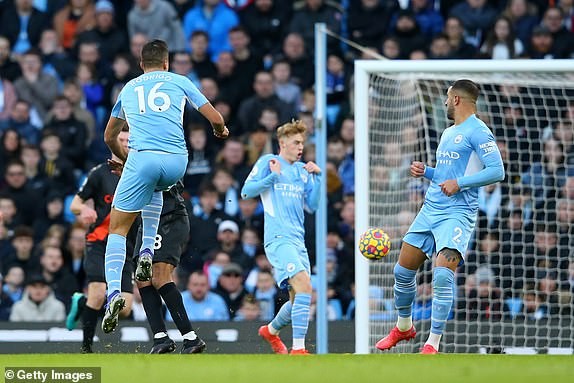 Hạ Everton tại Etihad, Man. City lên nhì bảng - ảnh 4