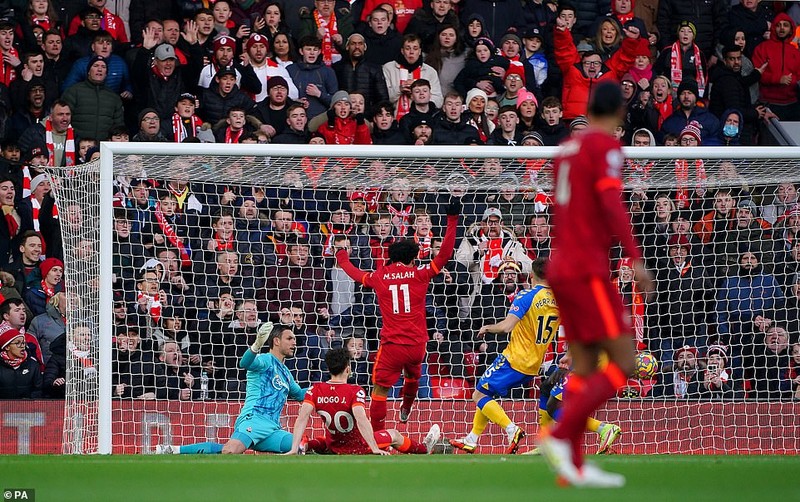 Liverpool ‘đè bẹp’ Southampton, Arsenal thăng hoa - ảnh 2