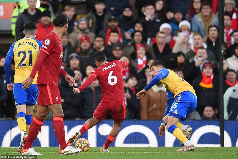 Liverpool ‘đè bẹp’ Southampton, Arsenal thăng hoa - ảnh 4