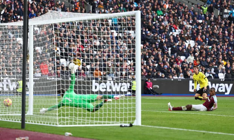 Thua sốc West Ham, Chelsea khó giữ ngôi đầu Premier League - ảnh 5