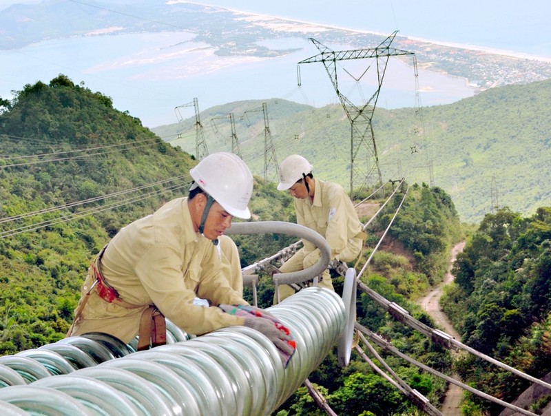 Đường dây 500kV Bắc – Nam: Bước ngoặt của ngành điện Việt Nam - ảnh 2