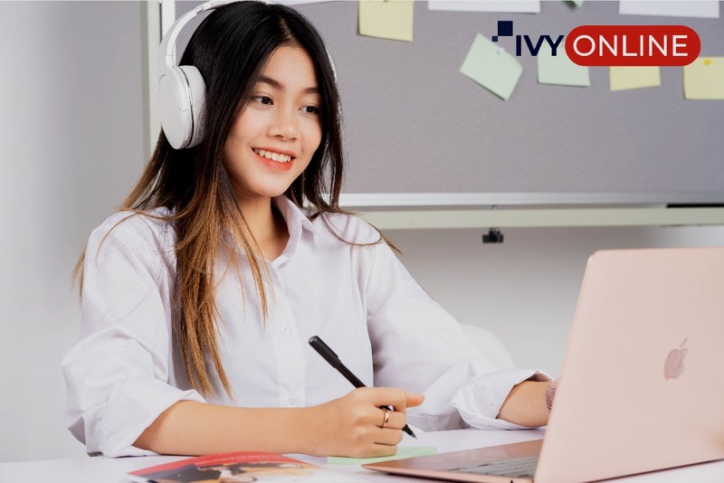 Ra mắt IvyOnline đào tạo tiếng Anh và du học trực tuyến - ảnh 1