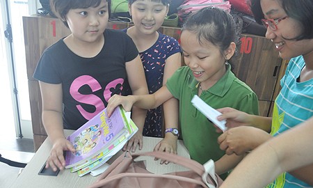 ba lô, học sinh, tiểu học, Marie Curie, bất ngờ ba lô, học sinh, tiểu học, Marie Curie, bất ngờ