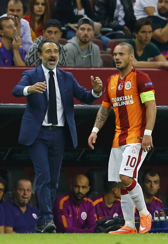 Tiền vệ Sneijder Tiền vệ Sneijder
