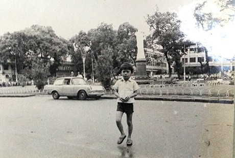 Bọn bắt cóc bỏ TaRo tại khu vực Bưu điện thành phố