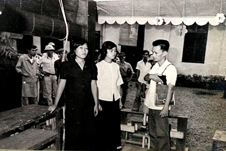 Nguyễn Thanh Tân móc súng uy hiếp hai cô giáo để bắt cóc bé Taro