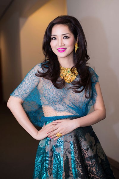 Gia đình hạnh phúc của Jennifer Phạm.