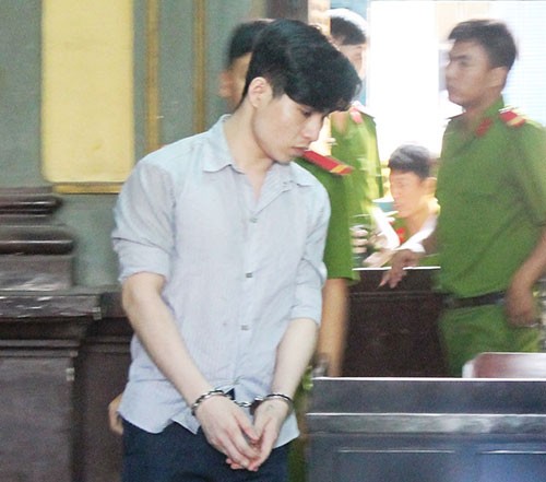 Nam thanh niên đâm chết mẹ của đối thủ vì can đánh nhau - ảnh 1