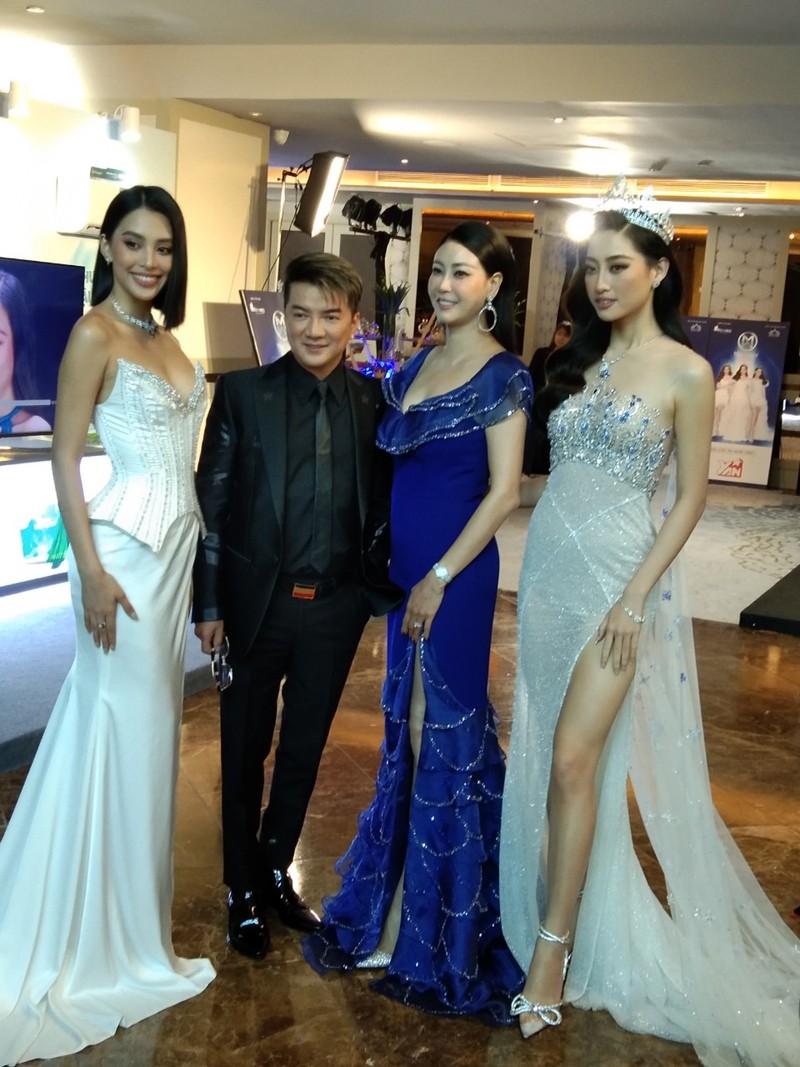 Mr Đàm lạc giữa dàn người đẹp ở Miss World Vietnam 2021 - ảnh 1