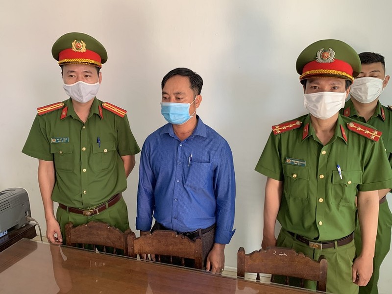 Thừa Thiên - Huế: Cựu Phó Phòng Văn hóa thông tin bị bắt - ảnh 1