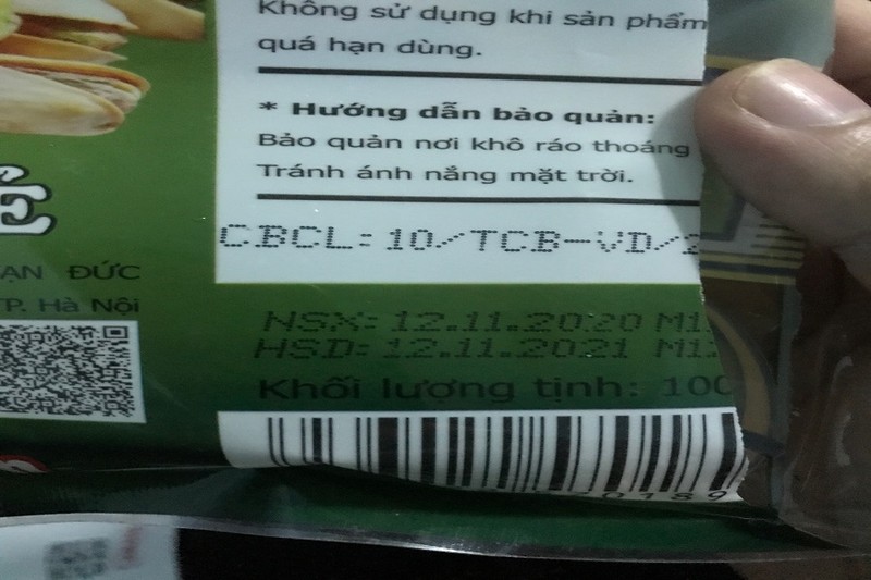 Một siêu thị bị phạt 1,6 triệu vì bán hạt dẻ quá hạn - ảnh 1