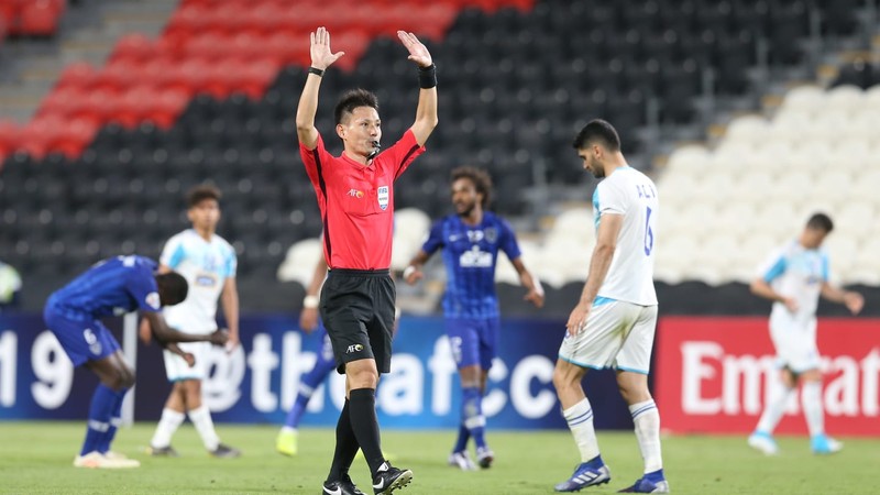 Trọng tài bắt chính trận Malaysia - Việt Nam từng cầm còi tại V-League - ảnh 1