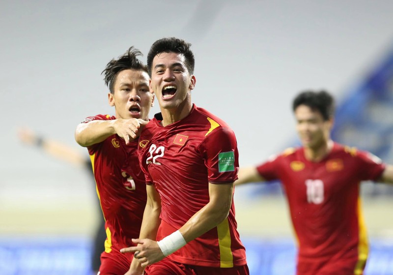 HLV Marwijk cảnh báo UAE trước trận chung kết bảng gặp Việt Nam - ảnh 2