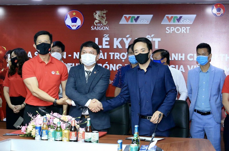 Đội tuyển Việt Nam kết duyên với Sabeco và VTVcab - ảnh 1