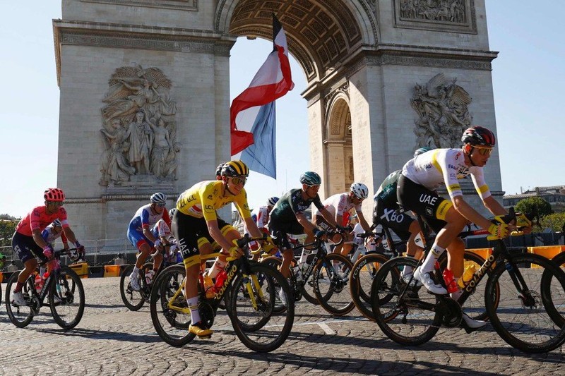 ‘Kẻ ăn thịt người’ đoạt cú ăn 3 tại Tour de France - ảnh 5