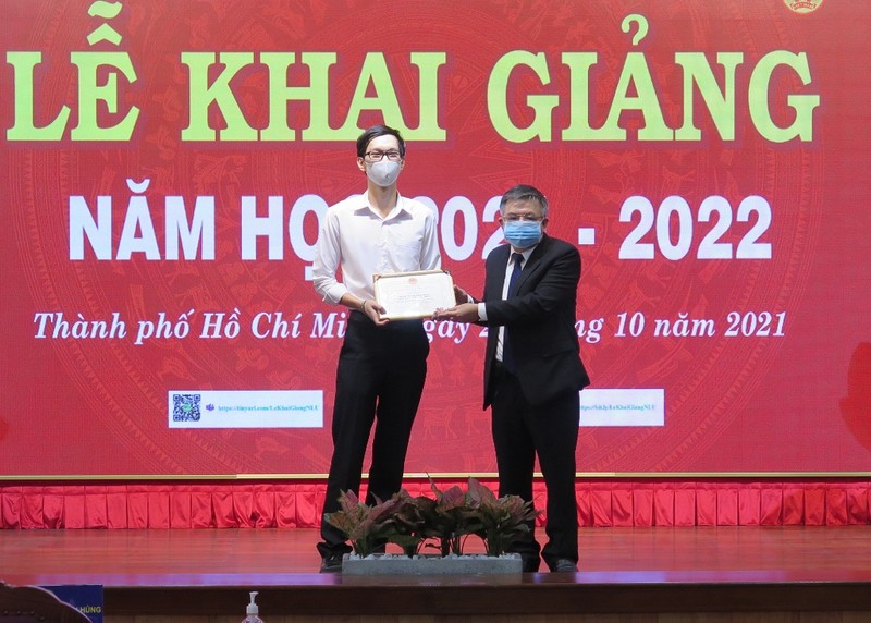 Trở thành thủ khoa đại học vì say mê … thằn lằn, chuột - ảnh 1