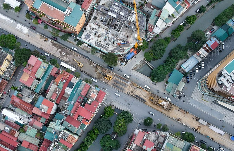 Hà Nội: Cận cảnh cầu vượt chữ C gần 150 tỉ đồng đang xây dựng  - ảnh 8